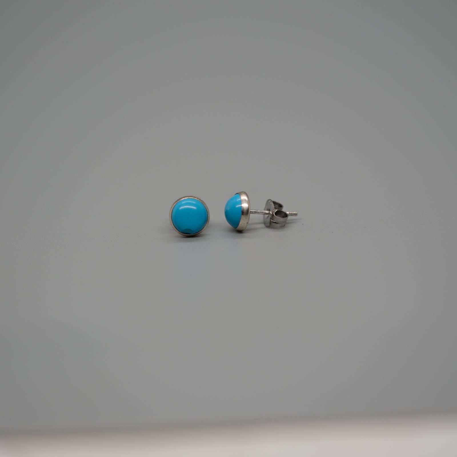 Small Turquoise stud earring