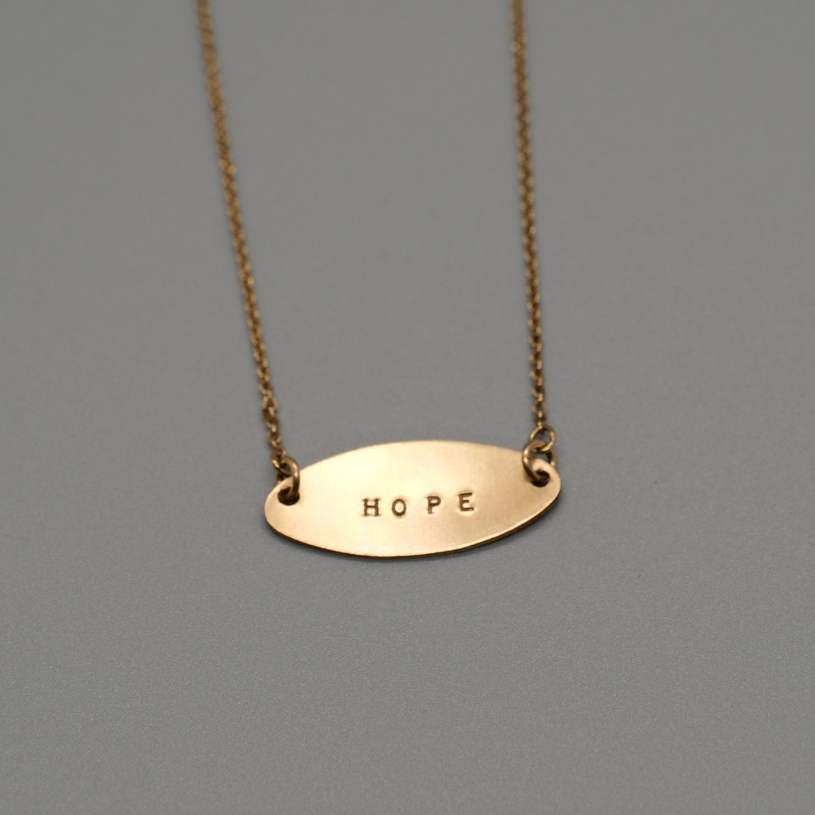 Oval bar necklace