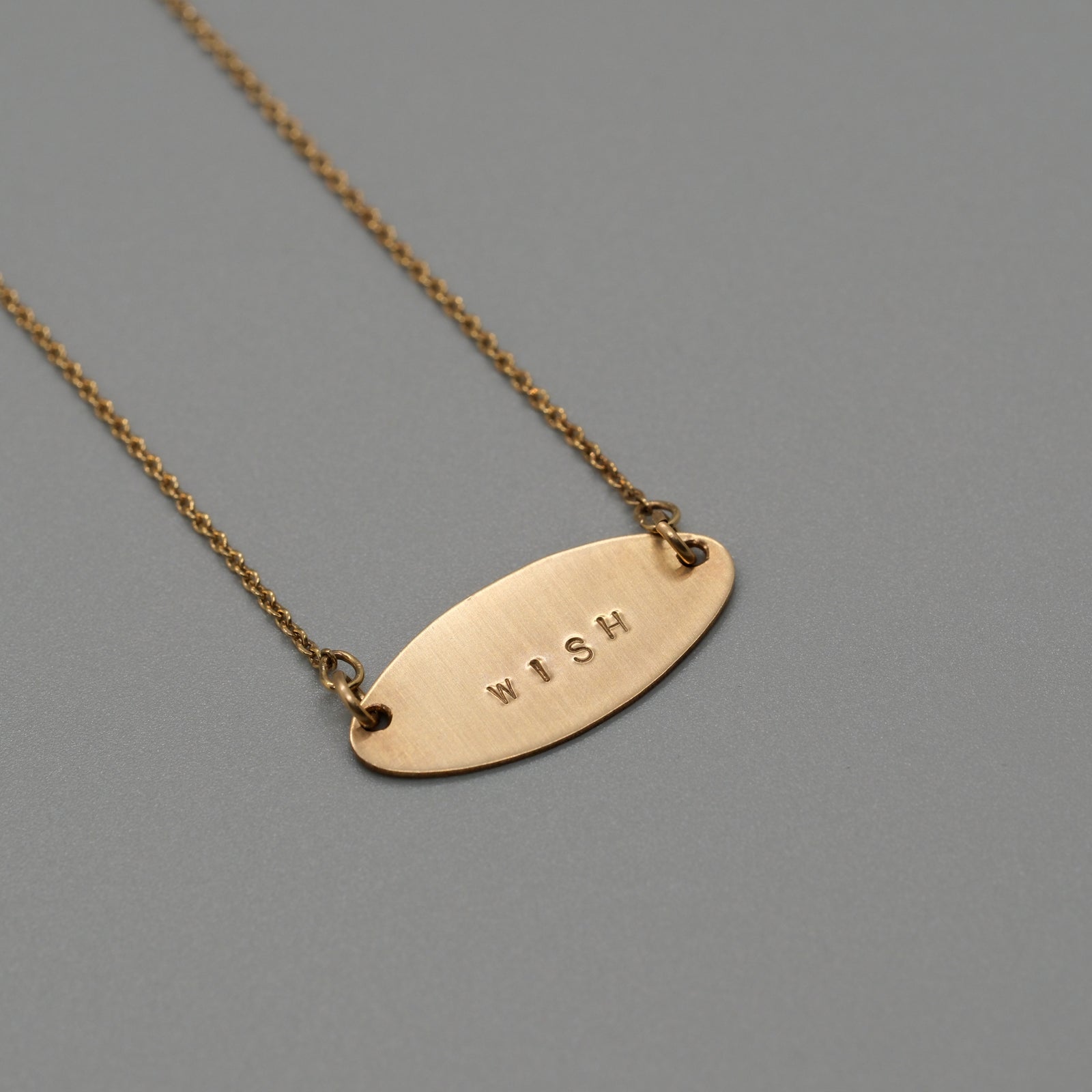 Oval bar necklace