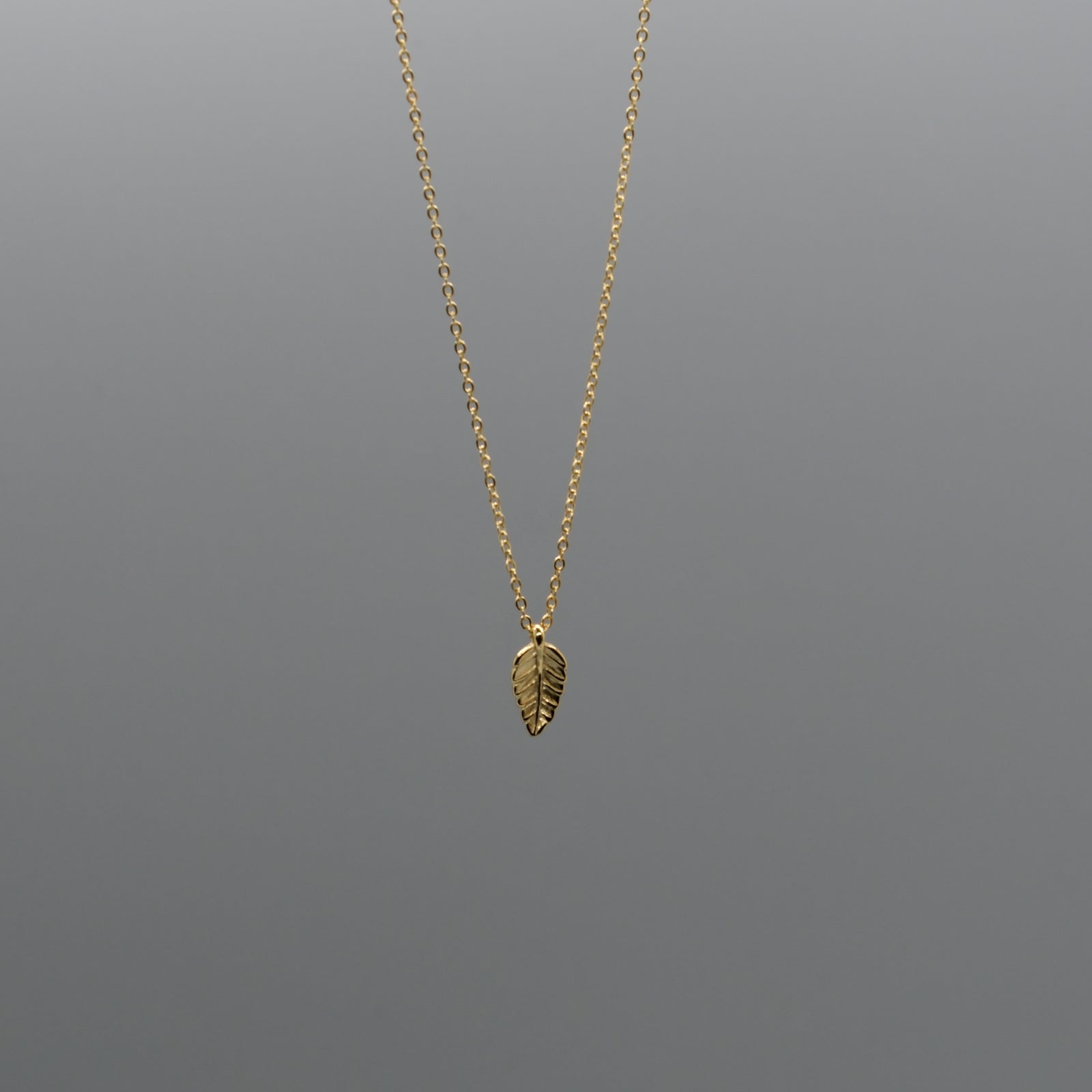 little leaf necklace