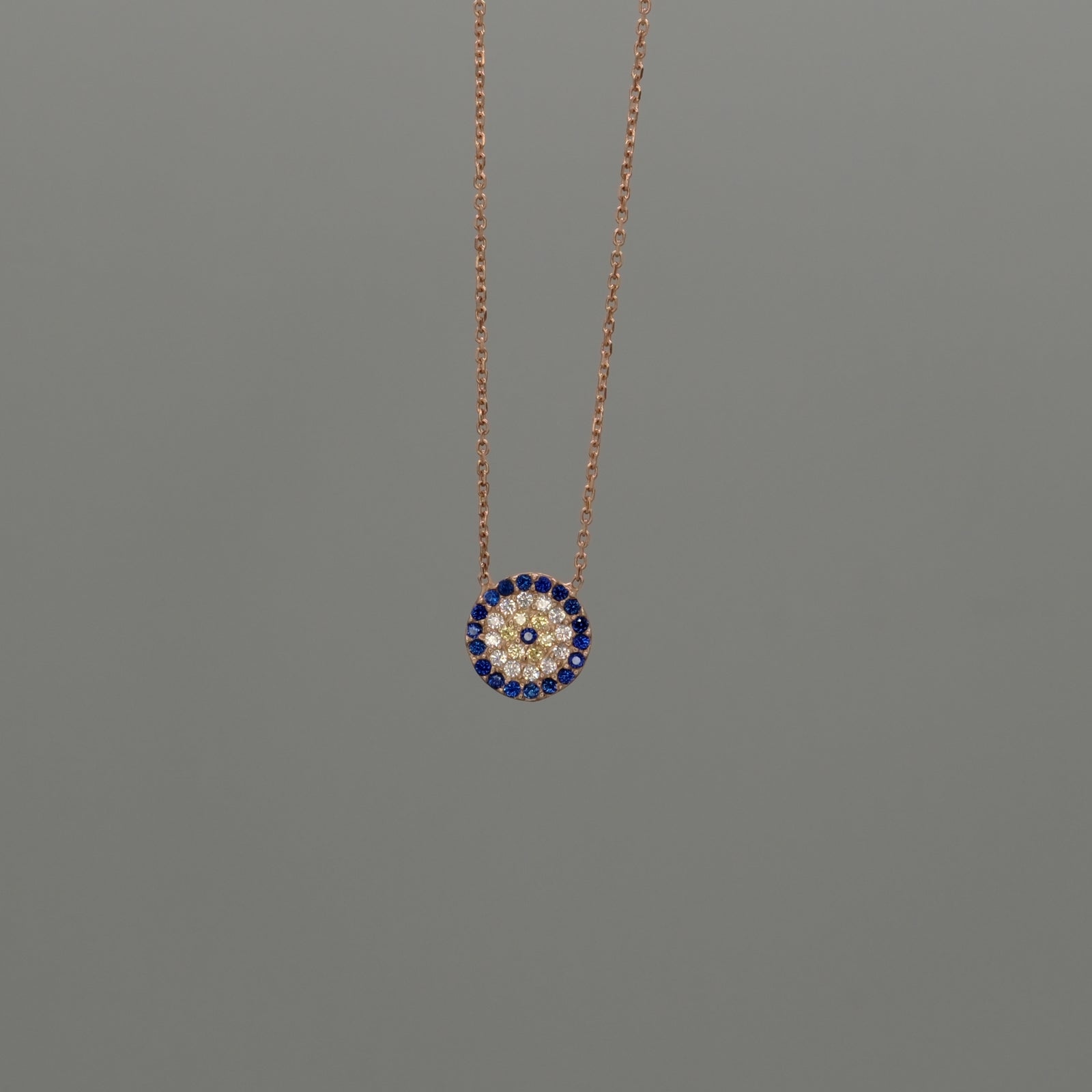 Round eye necklace
