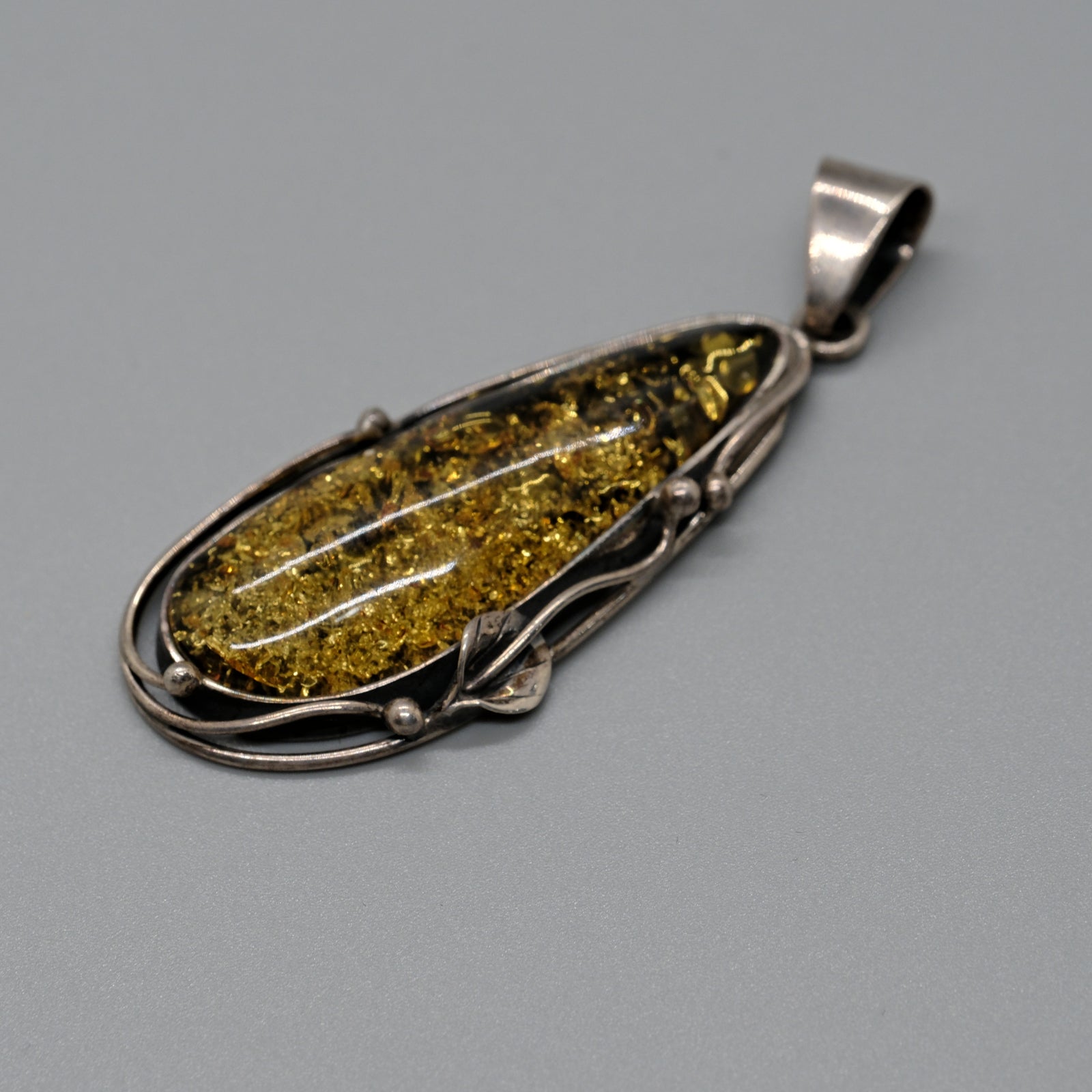 Meadow Moss Amber Pendant