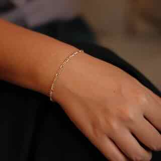 Golden Dainty Link Bracelet