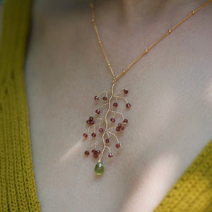 LINA - Garnet branch necklace