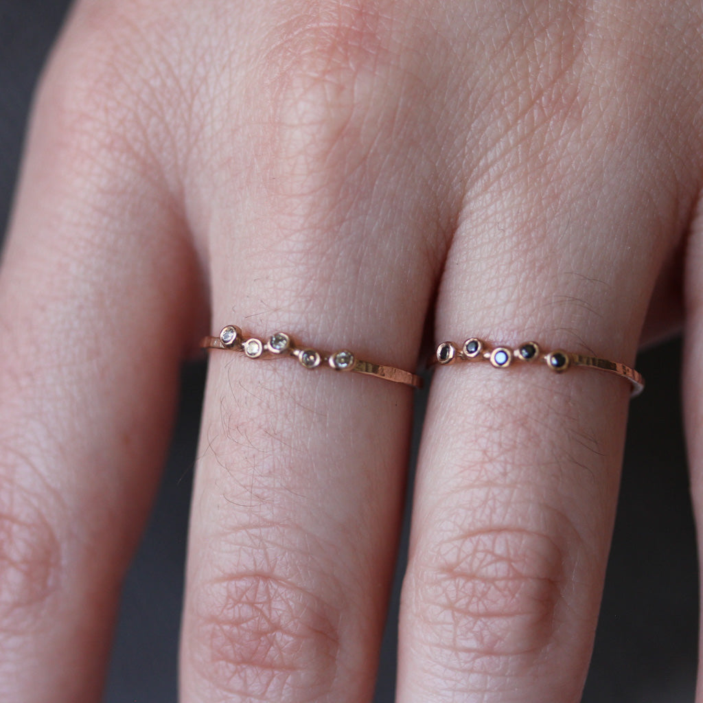 Feeling Ring with 5 Champagne Diamond