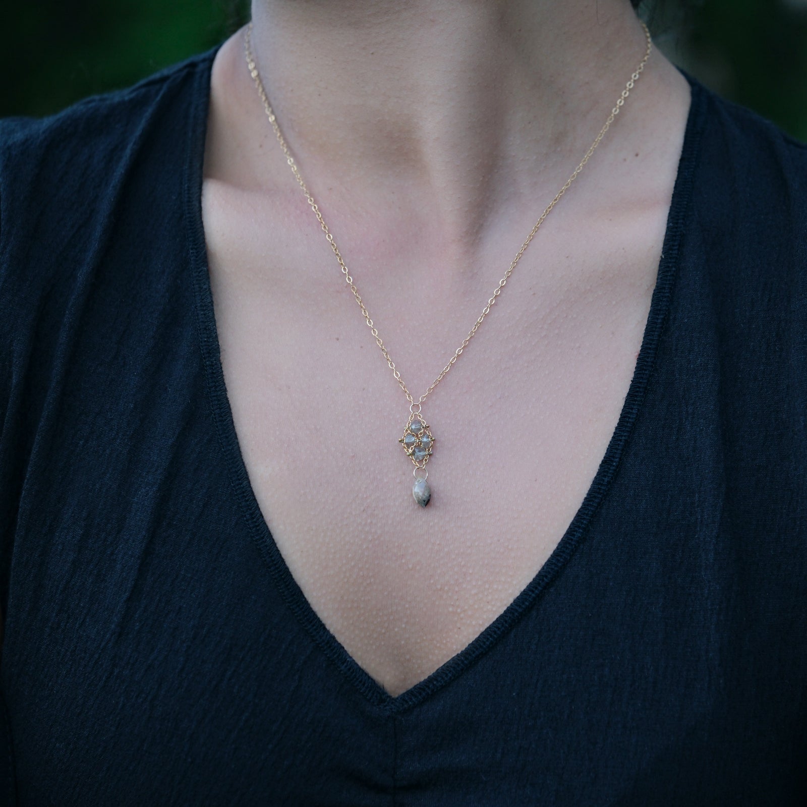 amira necklace