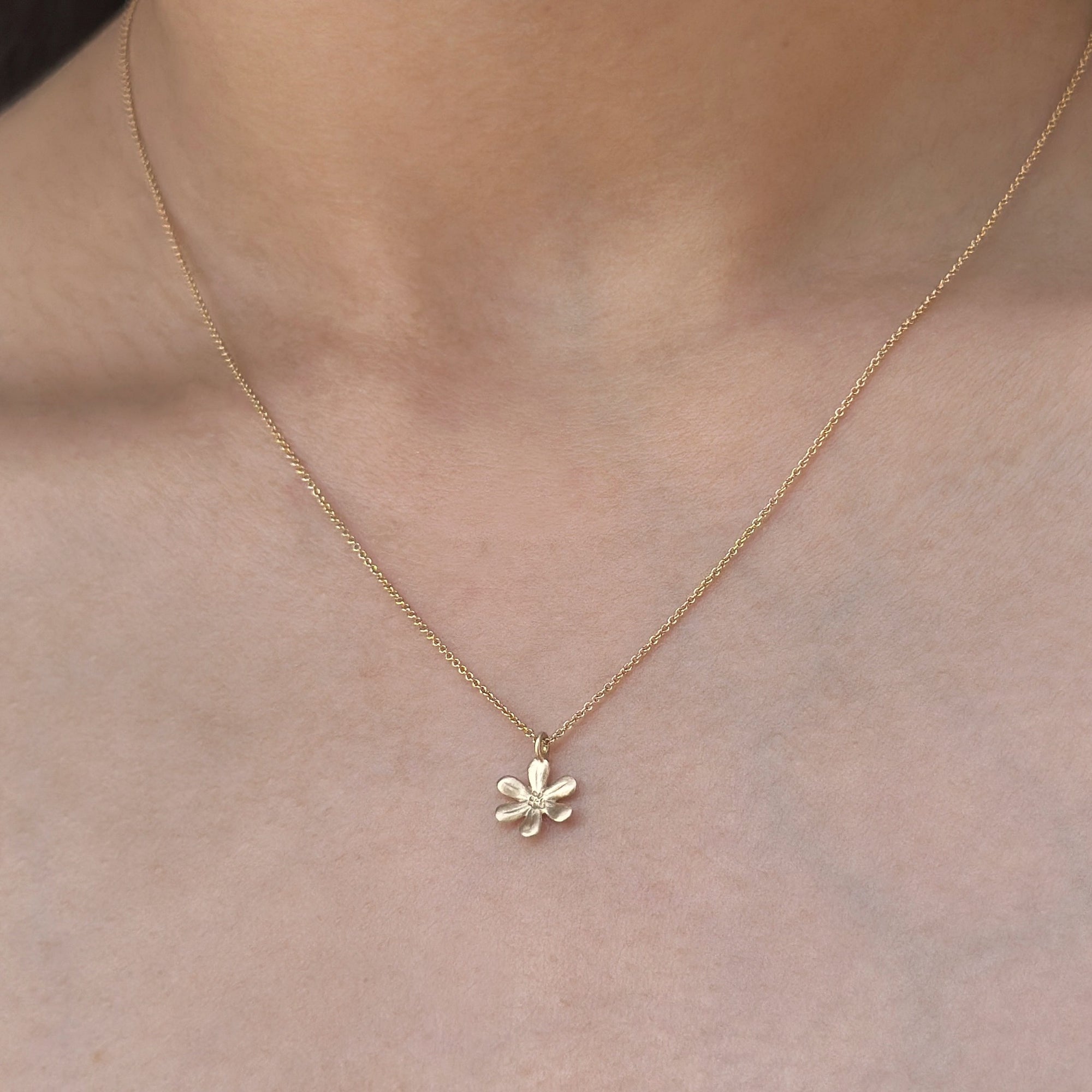 Carla Caruso - Daisy Necklace