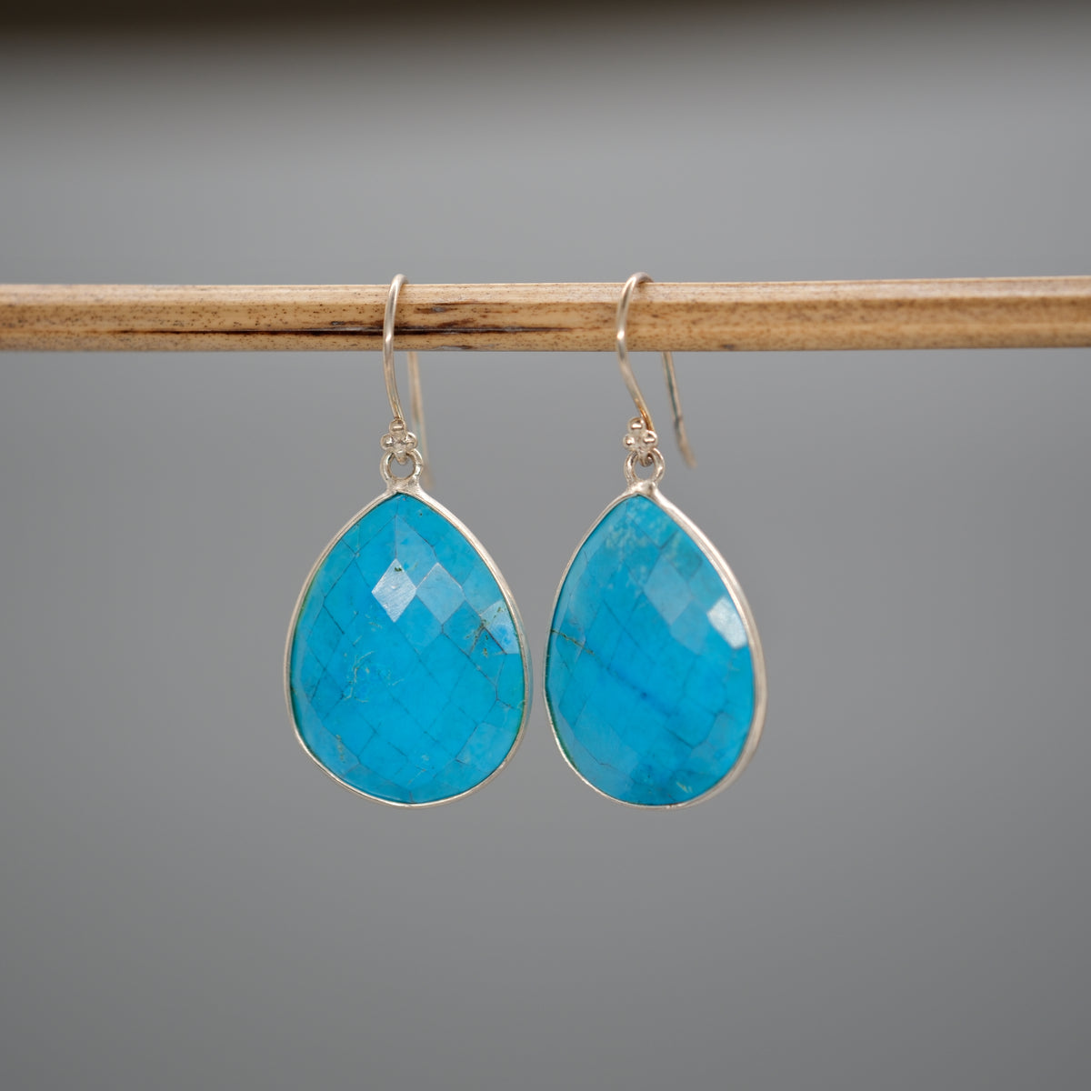 Teardrop earrings