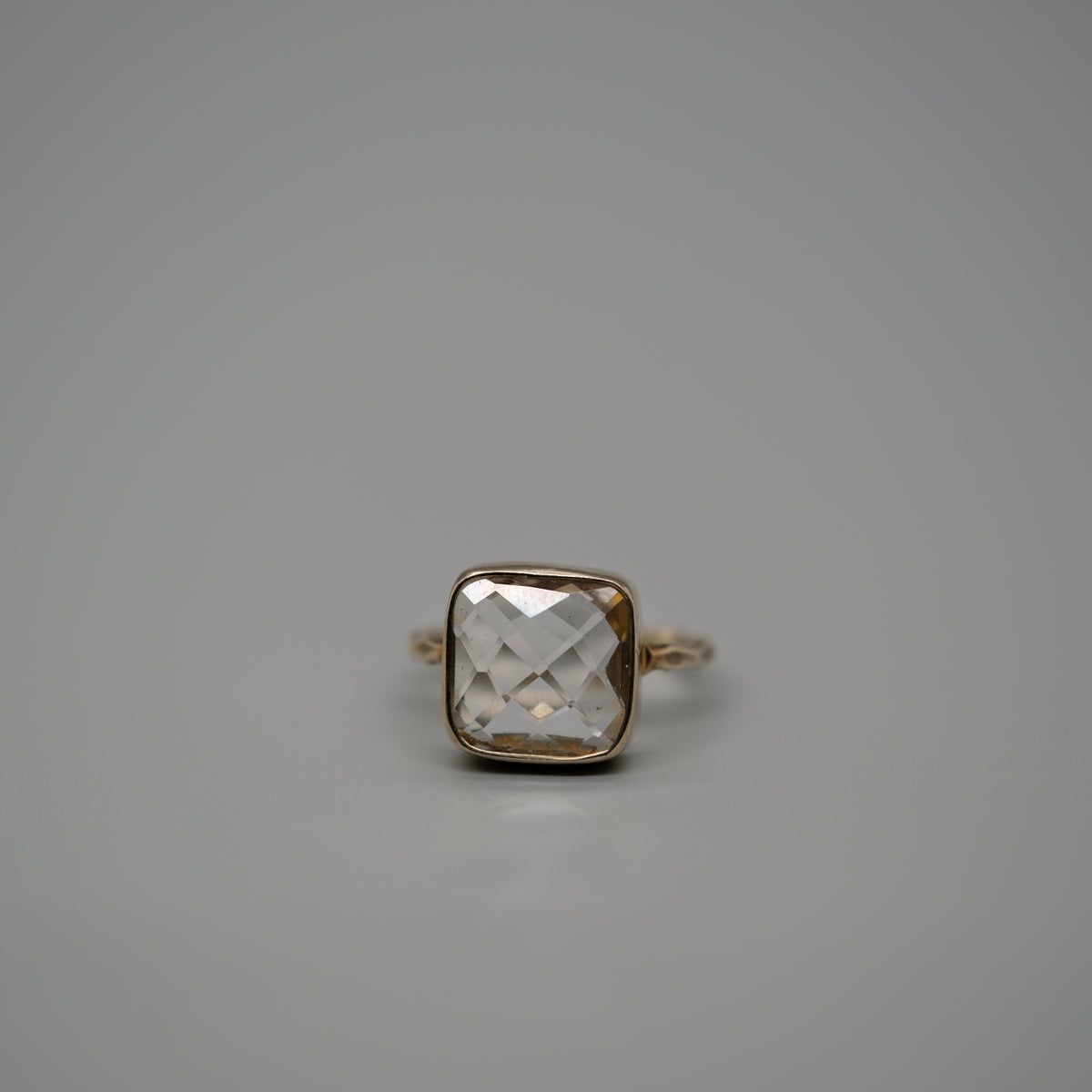 cyrstal ring