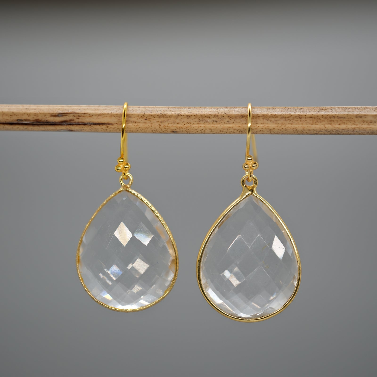 Teardrop earrings