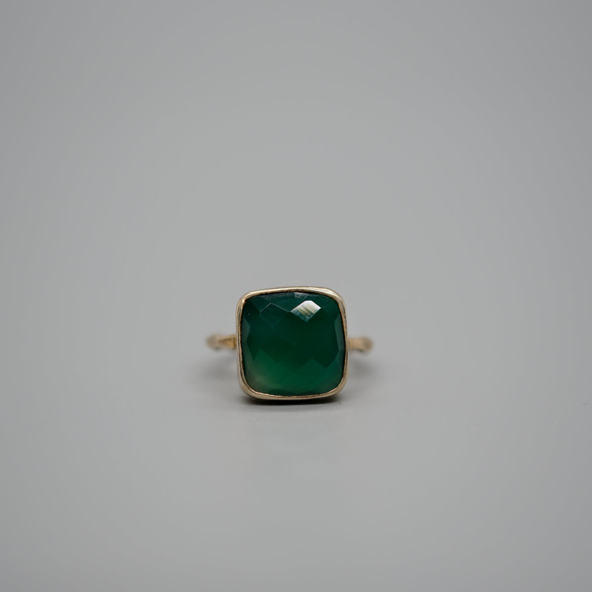 Green onyx ring