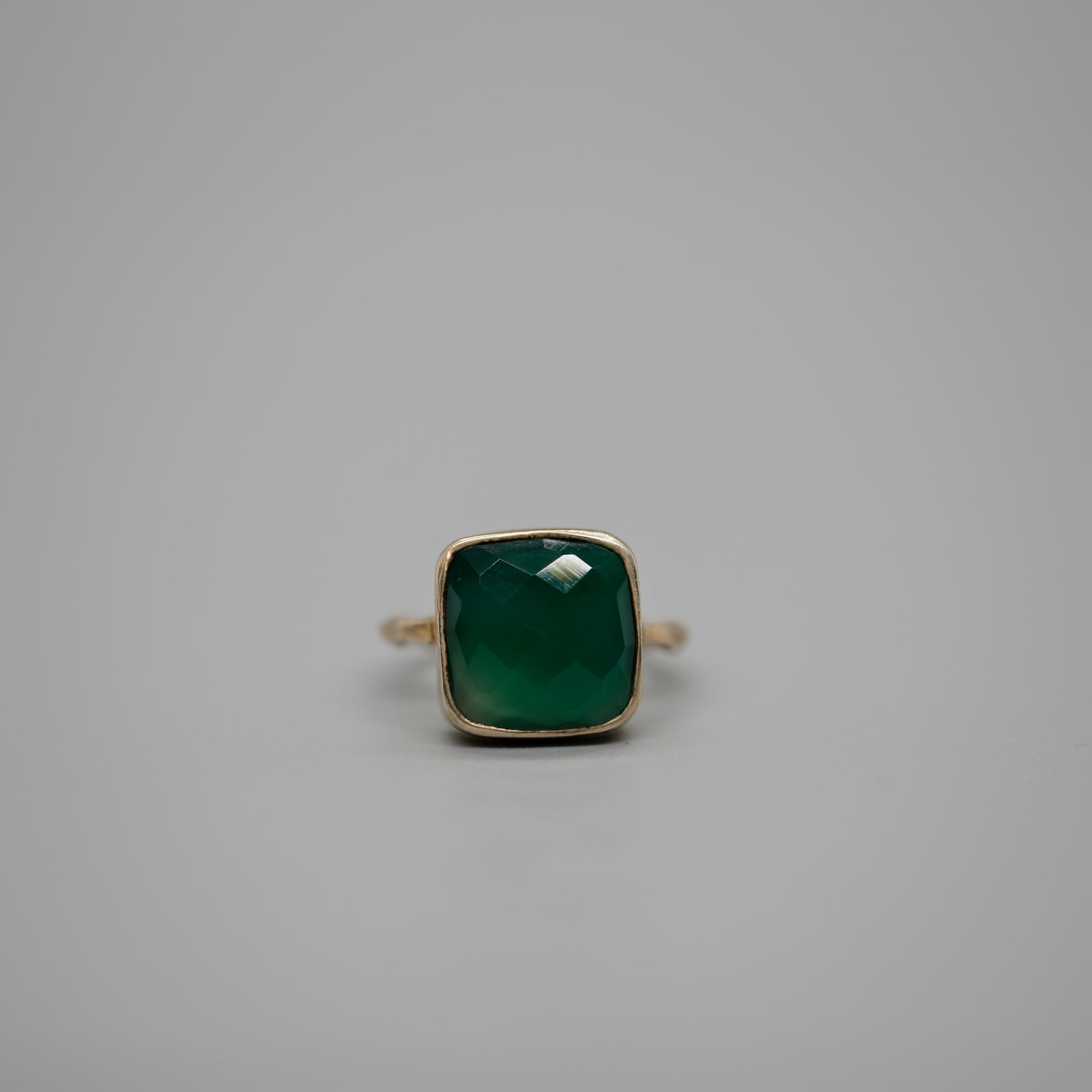 Green onyx ring