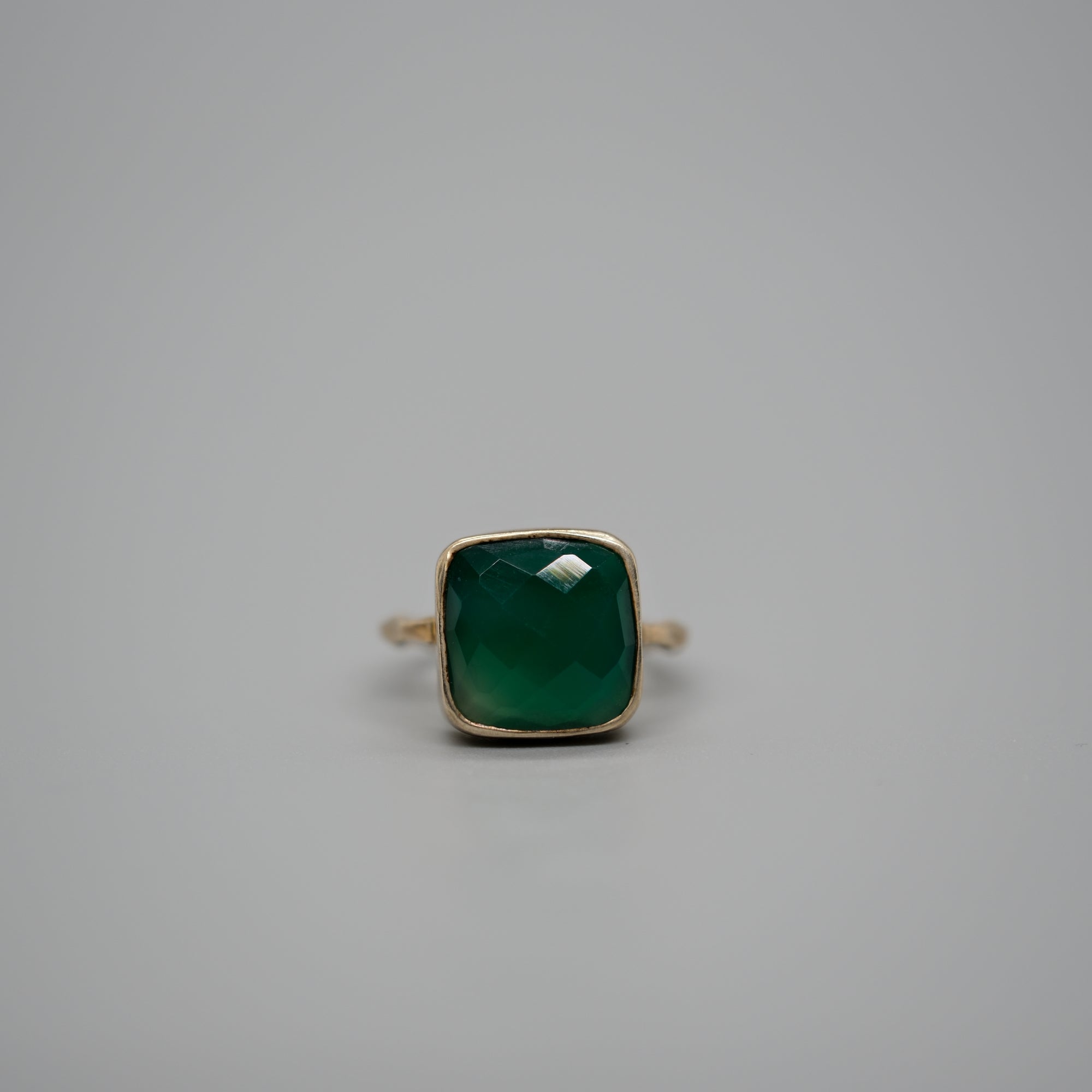 Green onyx ring