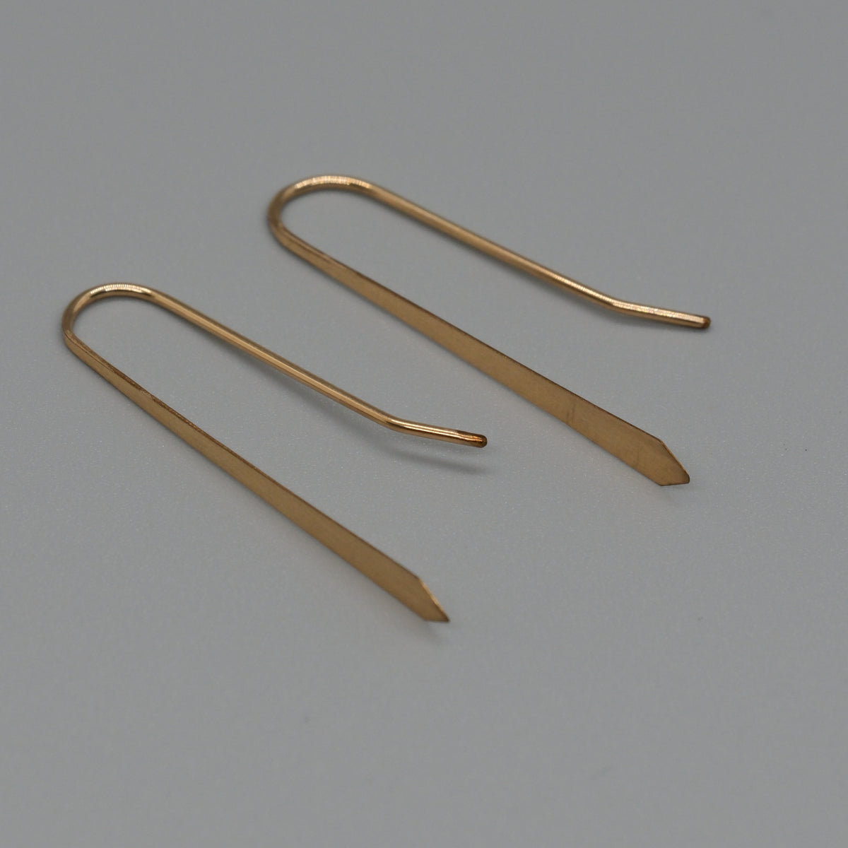 ARROW HOOP EARRINGS