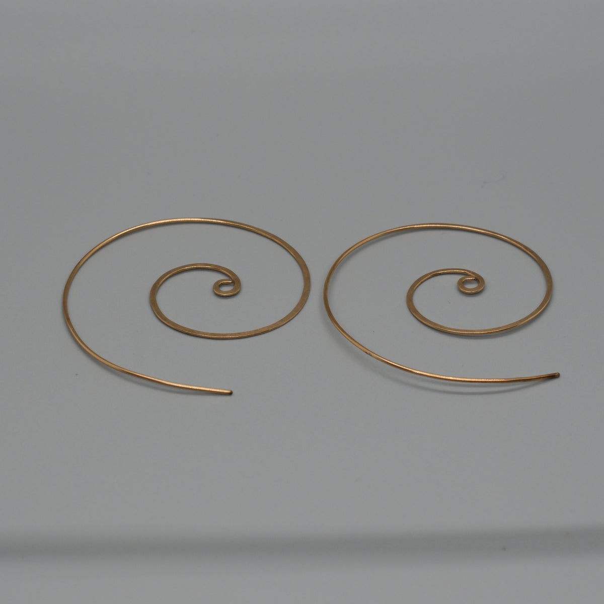 Medium swirl earrings