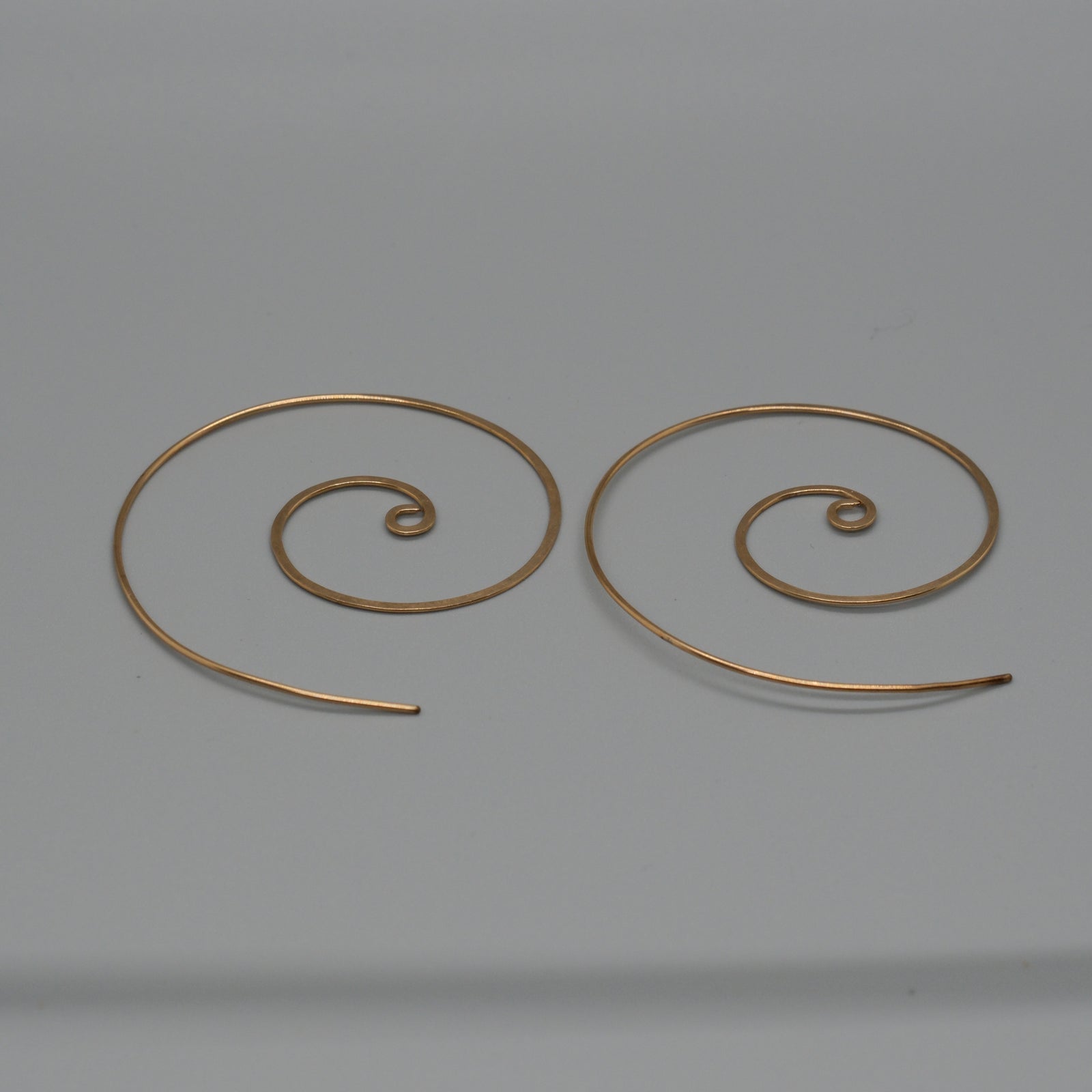 Medium swirl earrings