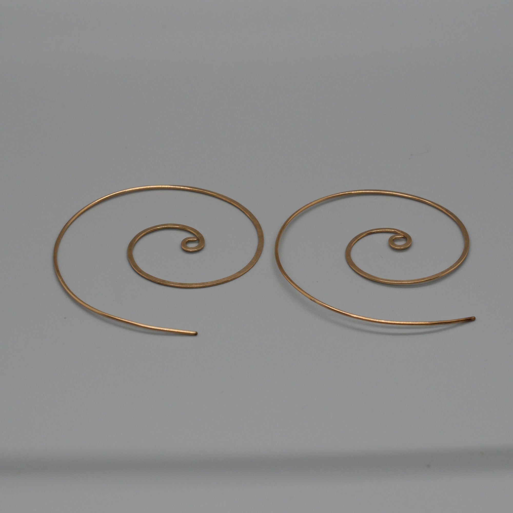 Medium swirl earrings