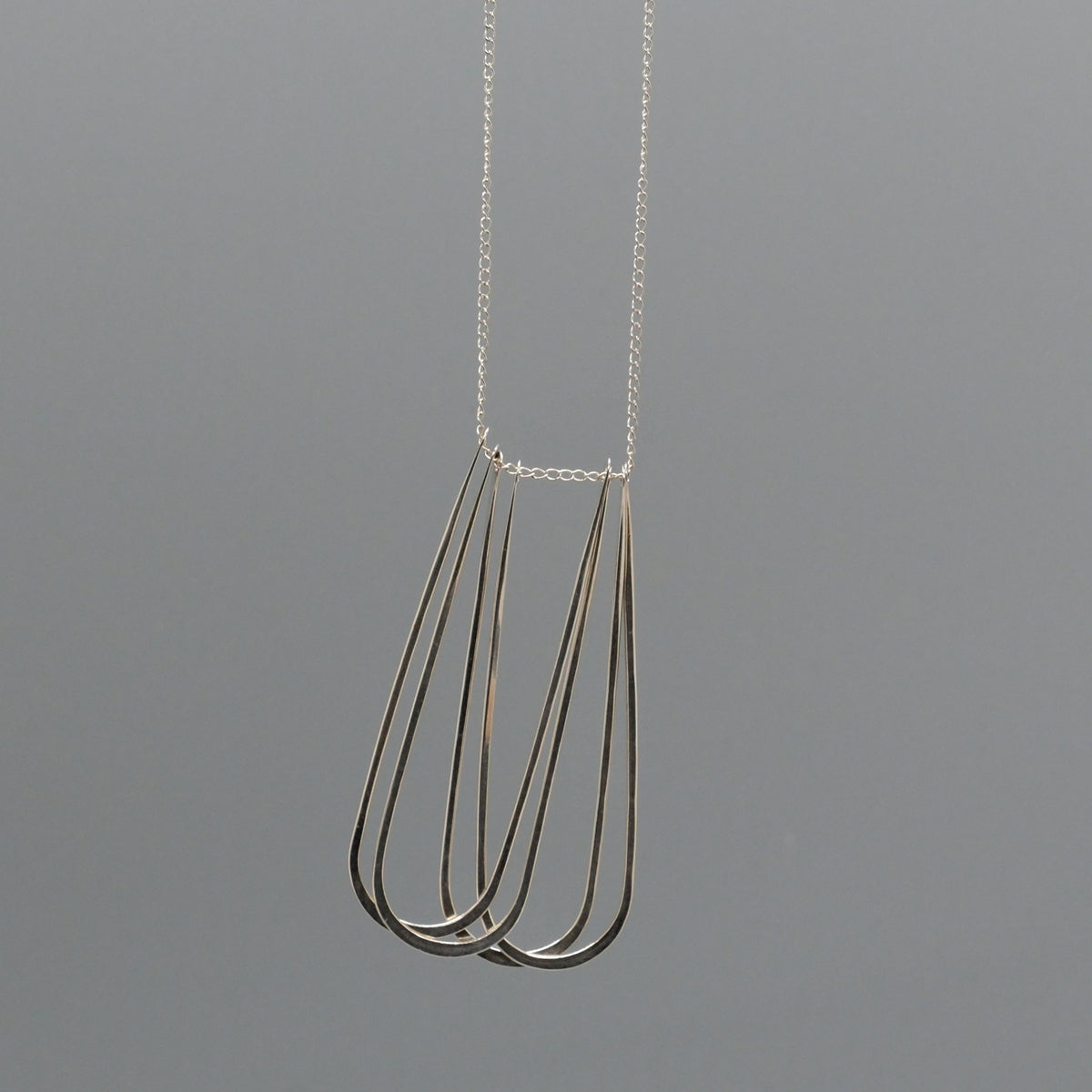 LOOP CASCADE NECKLACE