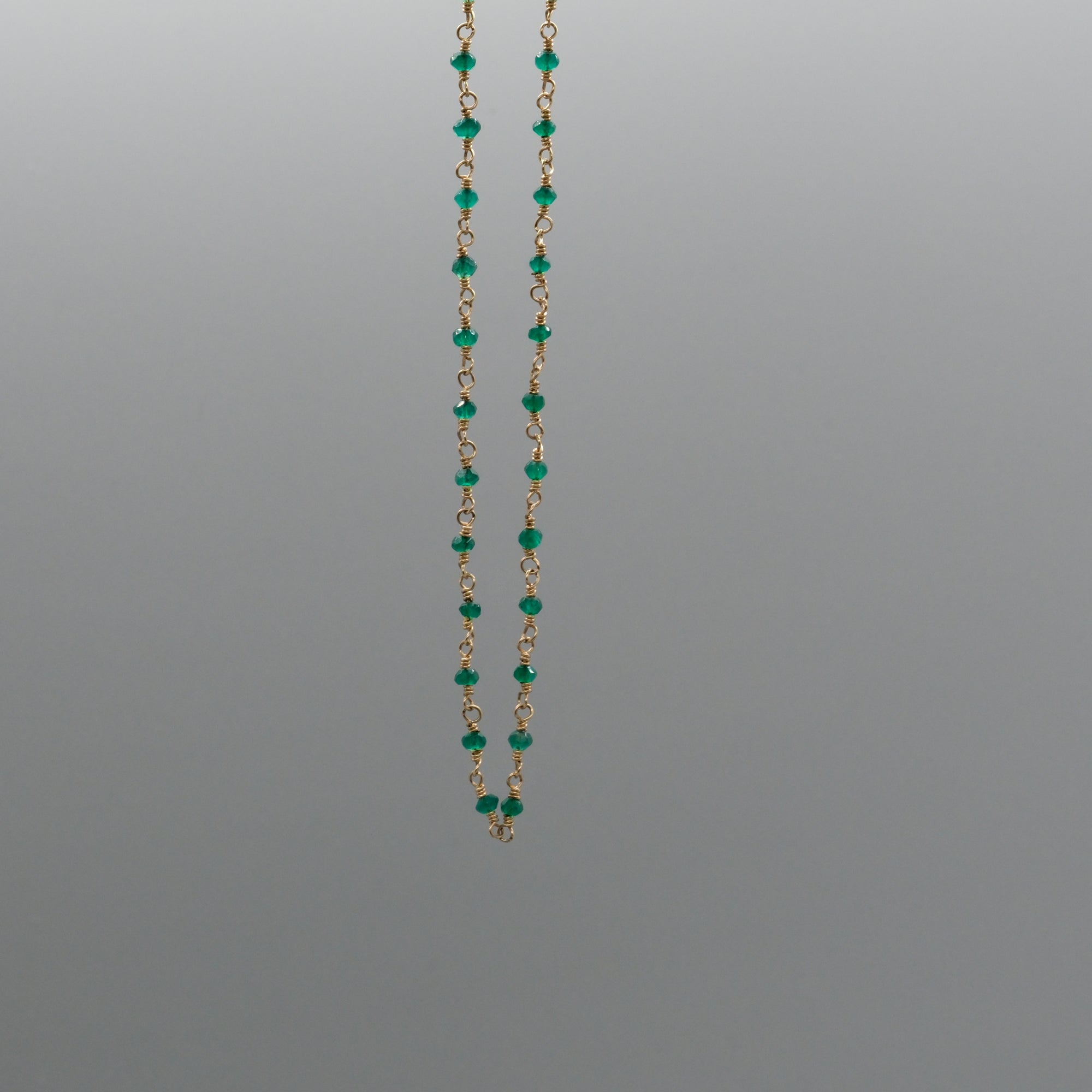 AMIRA CHOKER NECKLACE