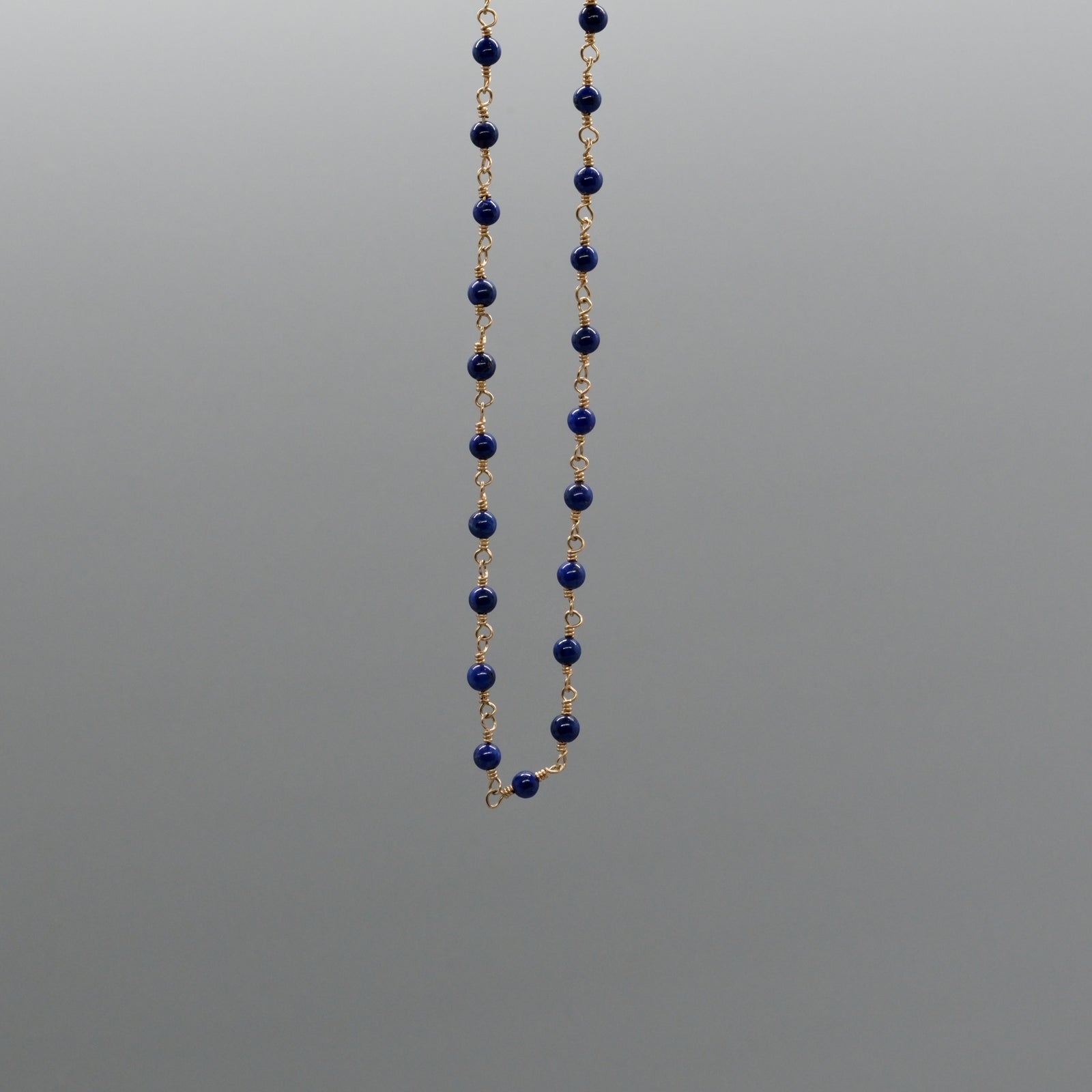 AMIRA CHOKER NECKLACE