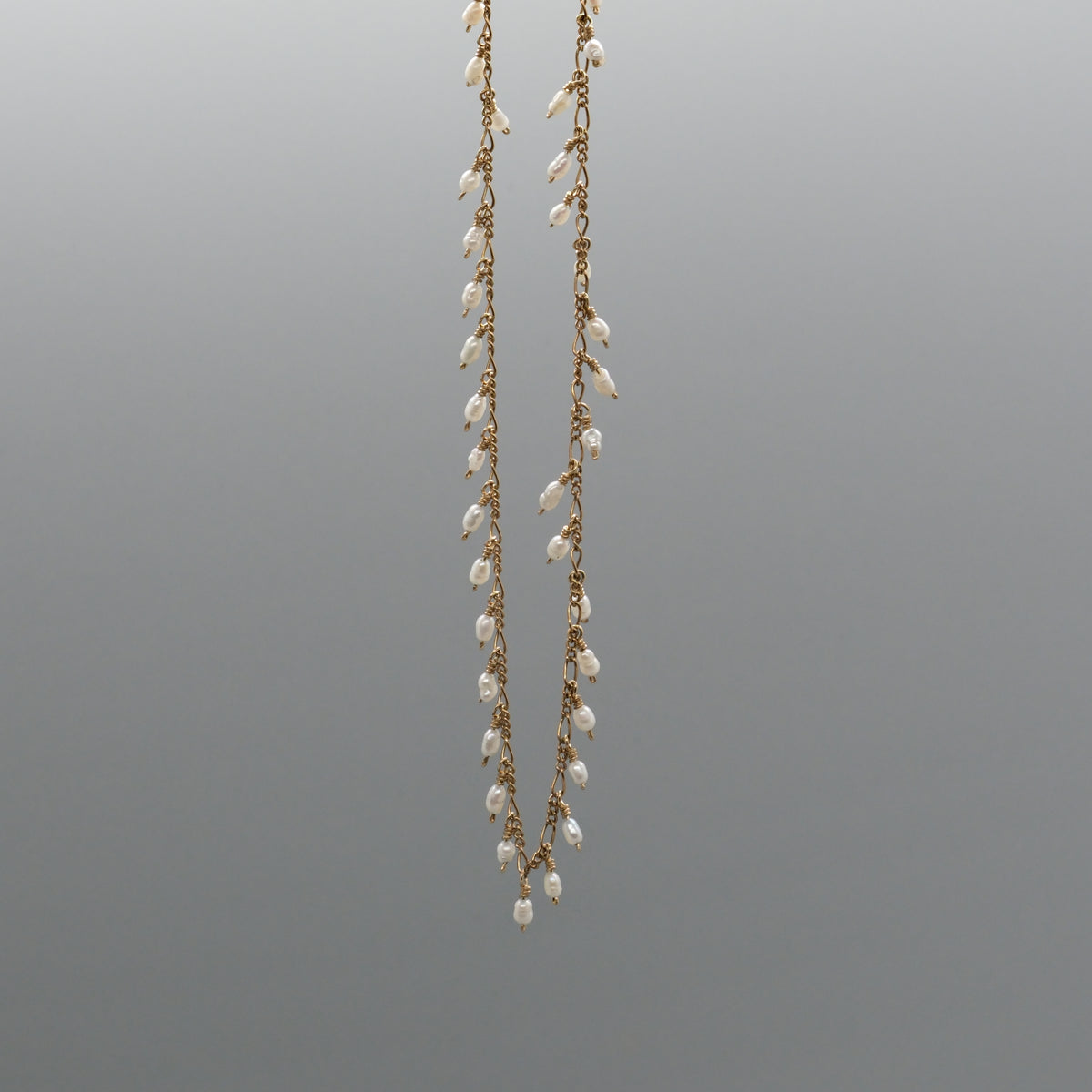 AMIRA CHOKER NECKLACE