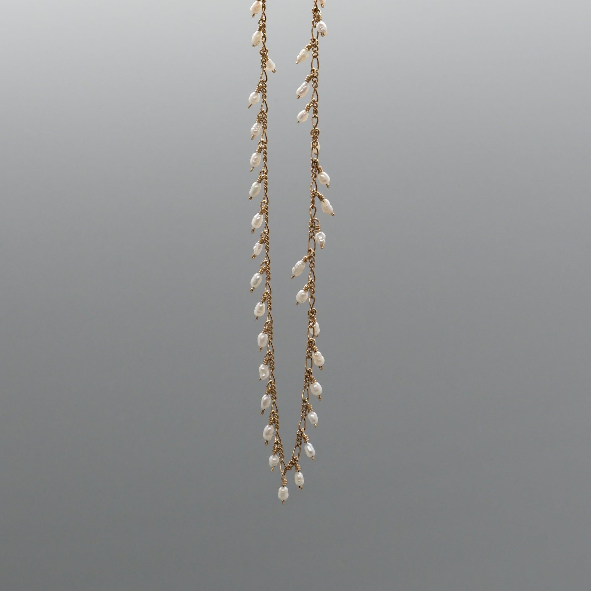 AMIRA CHOKER NECKLACE