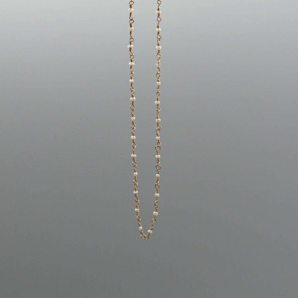 AMIRA CHOKER NECKLACE