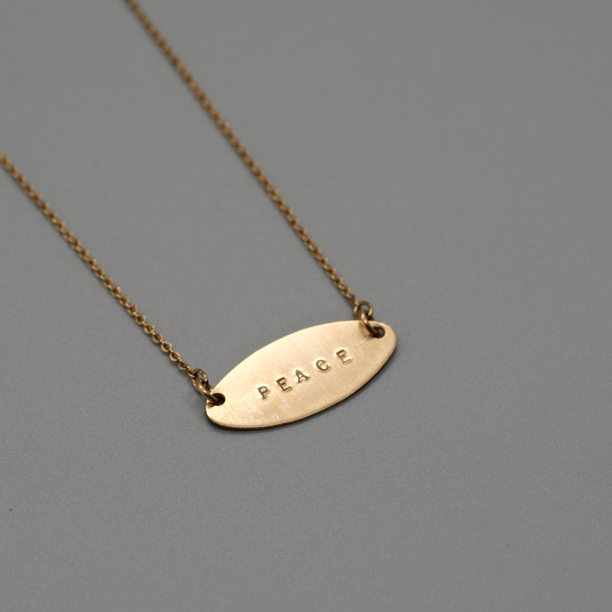 Oval bar necklace