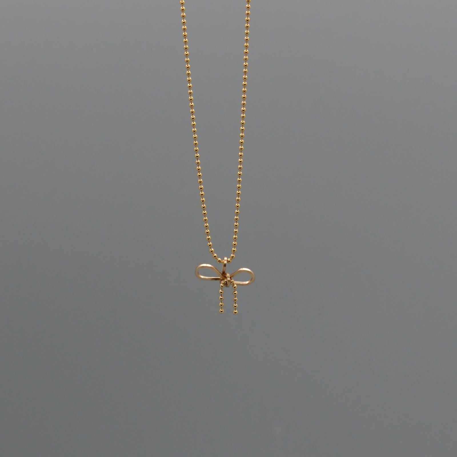 bow necklace