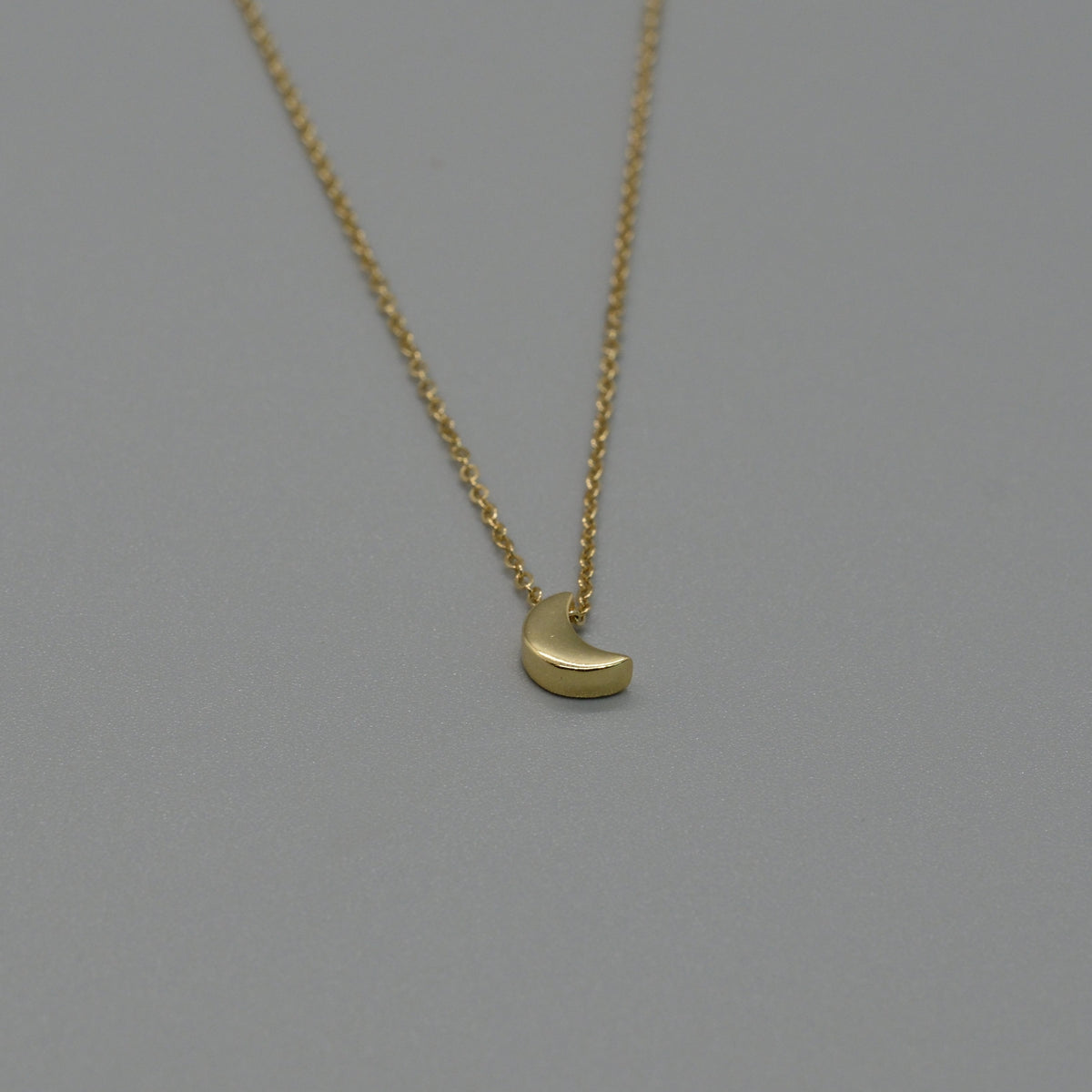 dainty crescent necklace