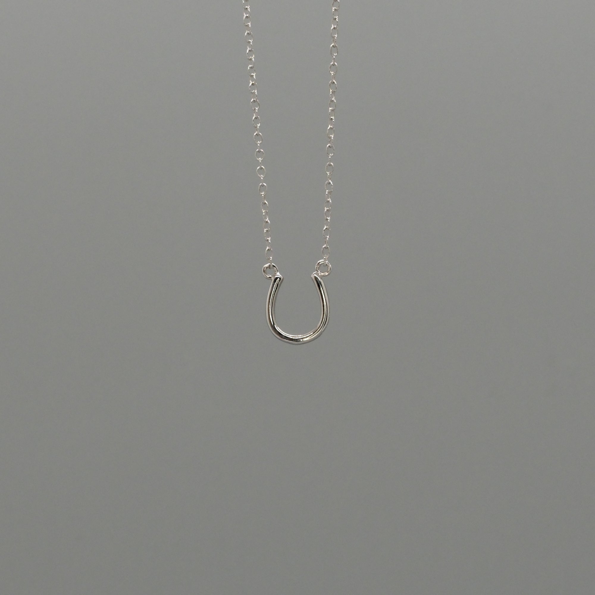 Plain Horse Shoe Necklace