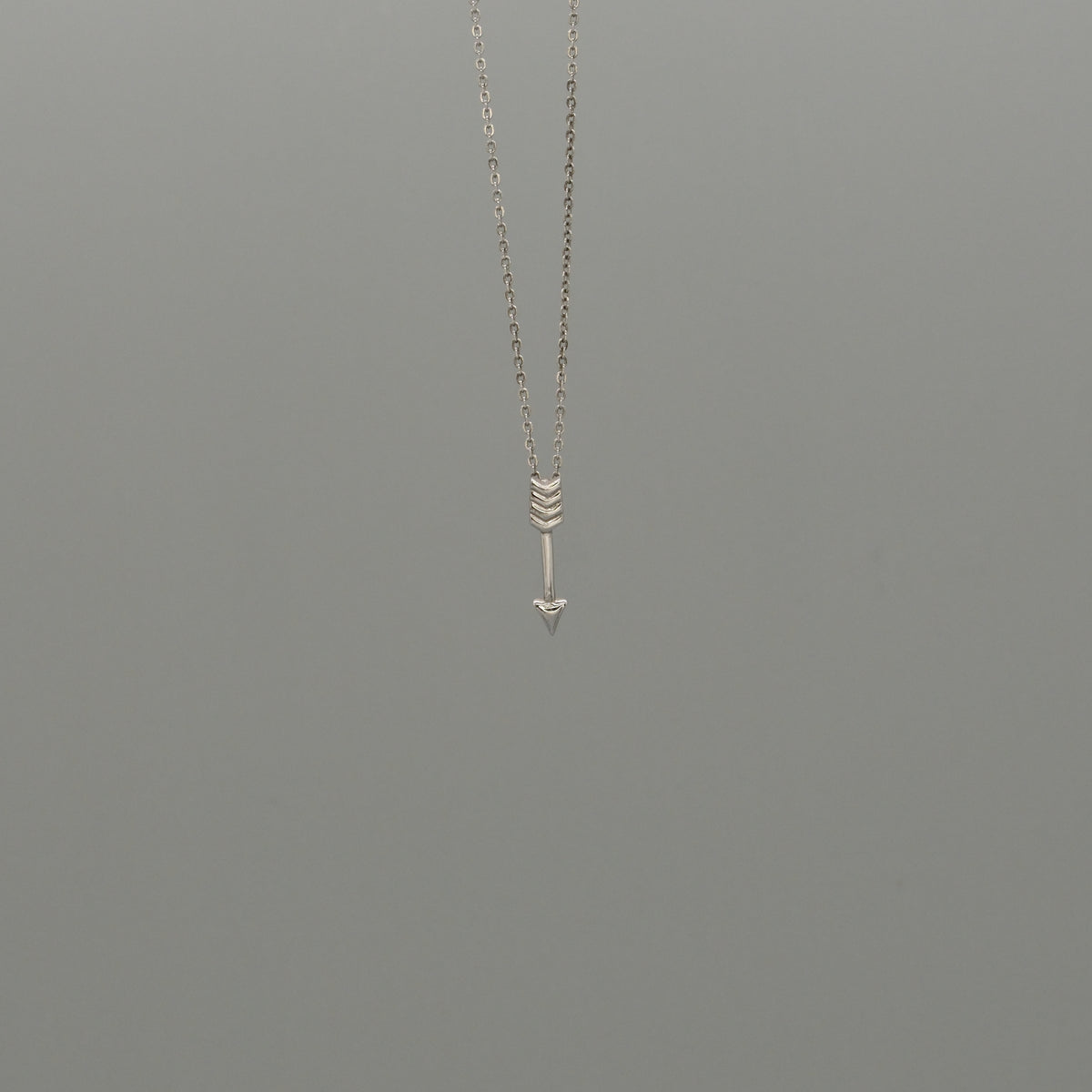 mini plain arrow necklace