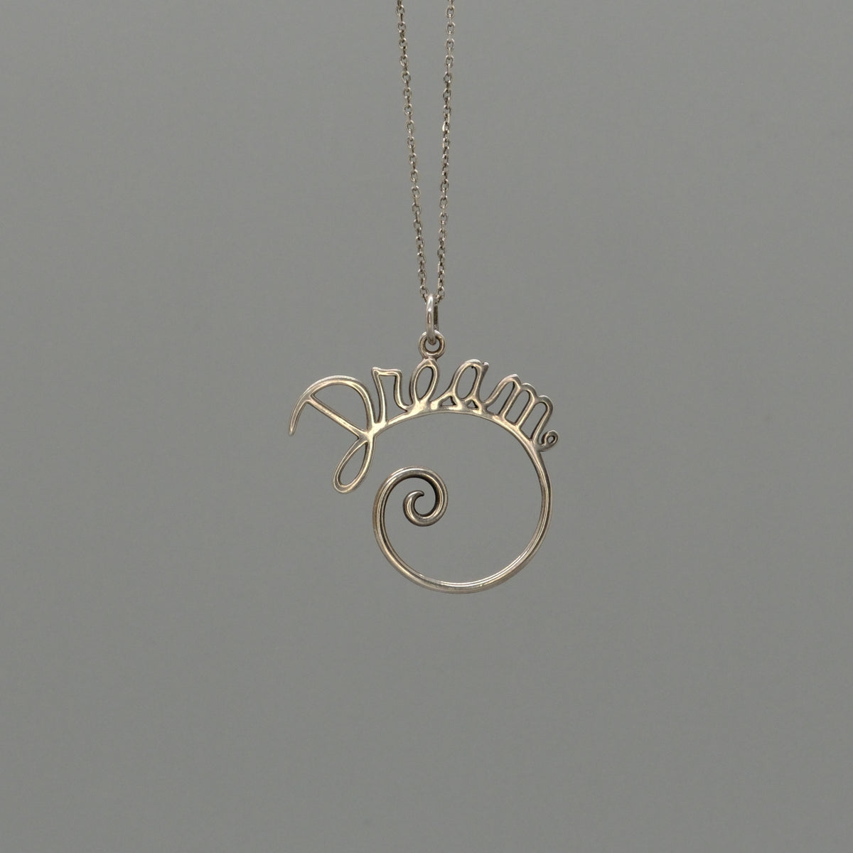 dream loop necklace