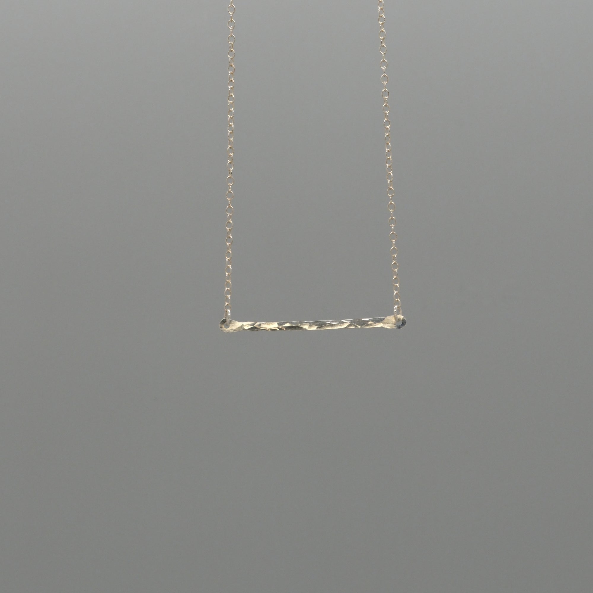 Hammered gold bar necklace