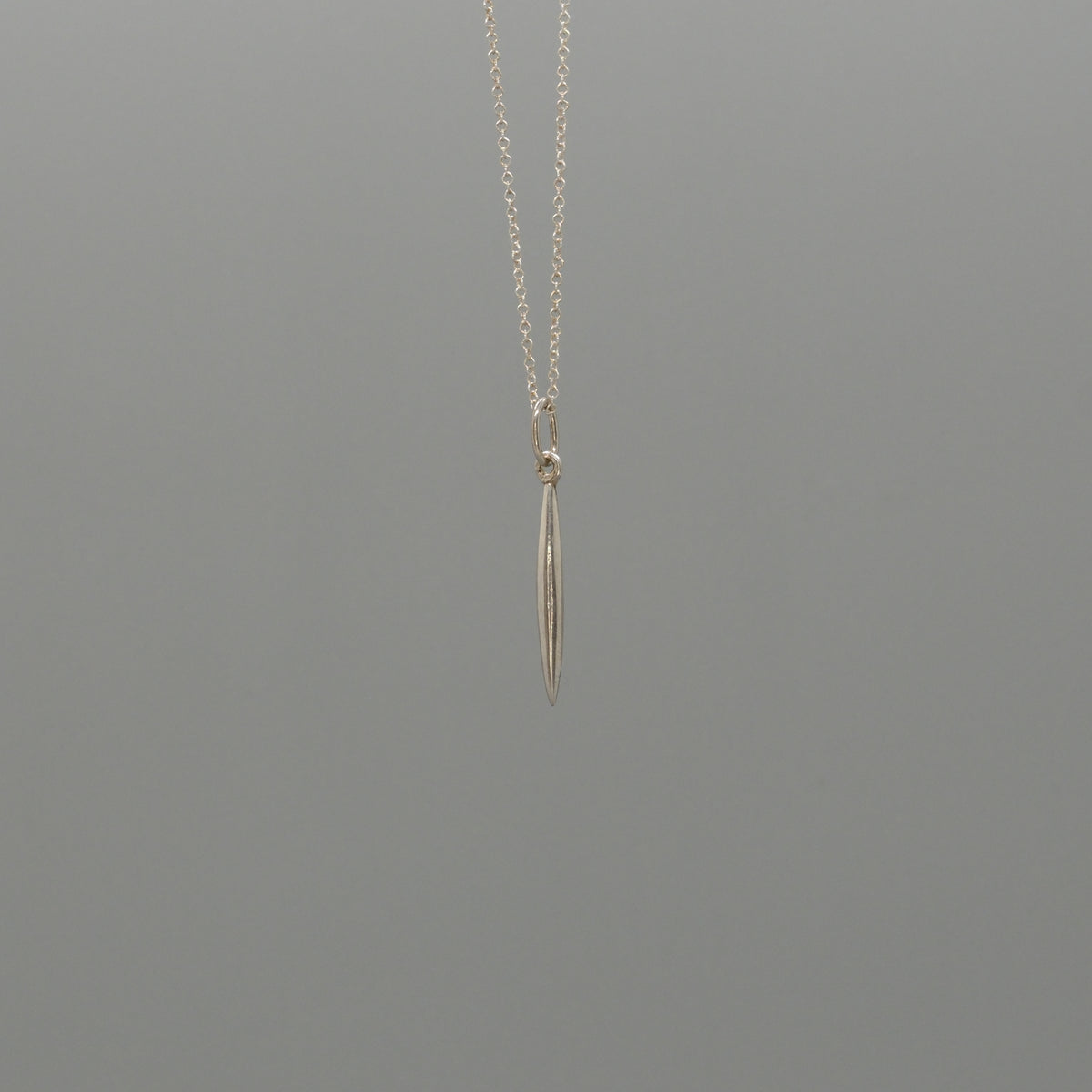 plain round bar necklace