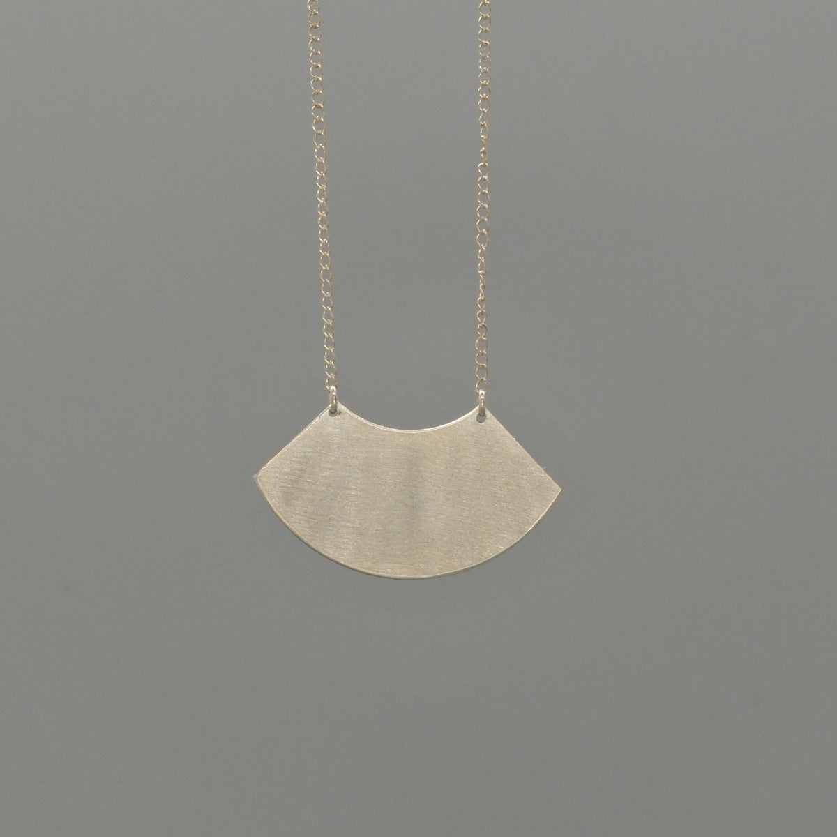 fan necklace