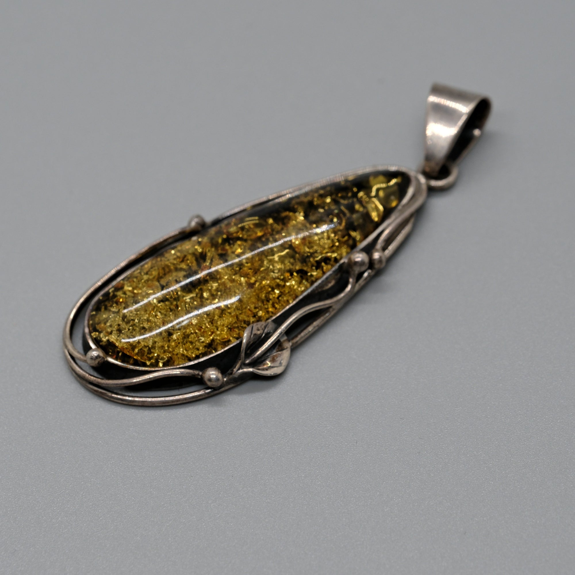 Meadow Moss Amber Pendant