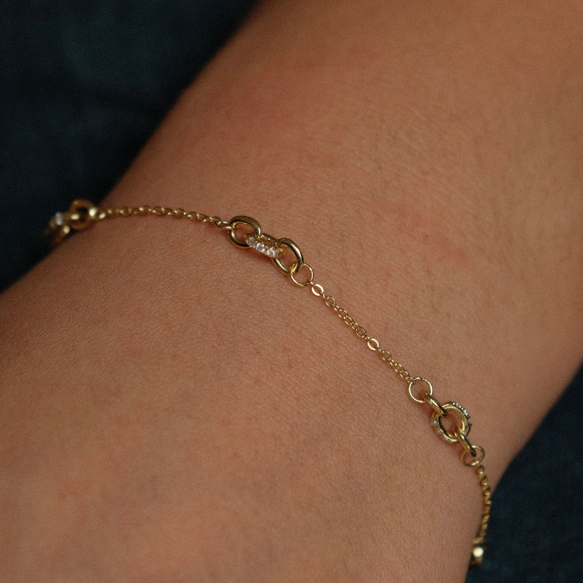 dainty loop bracelet
