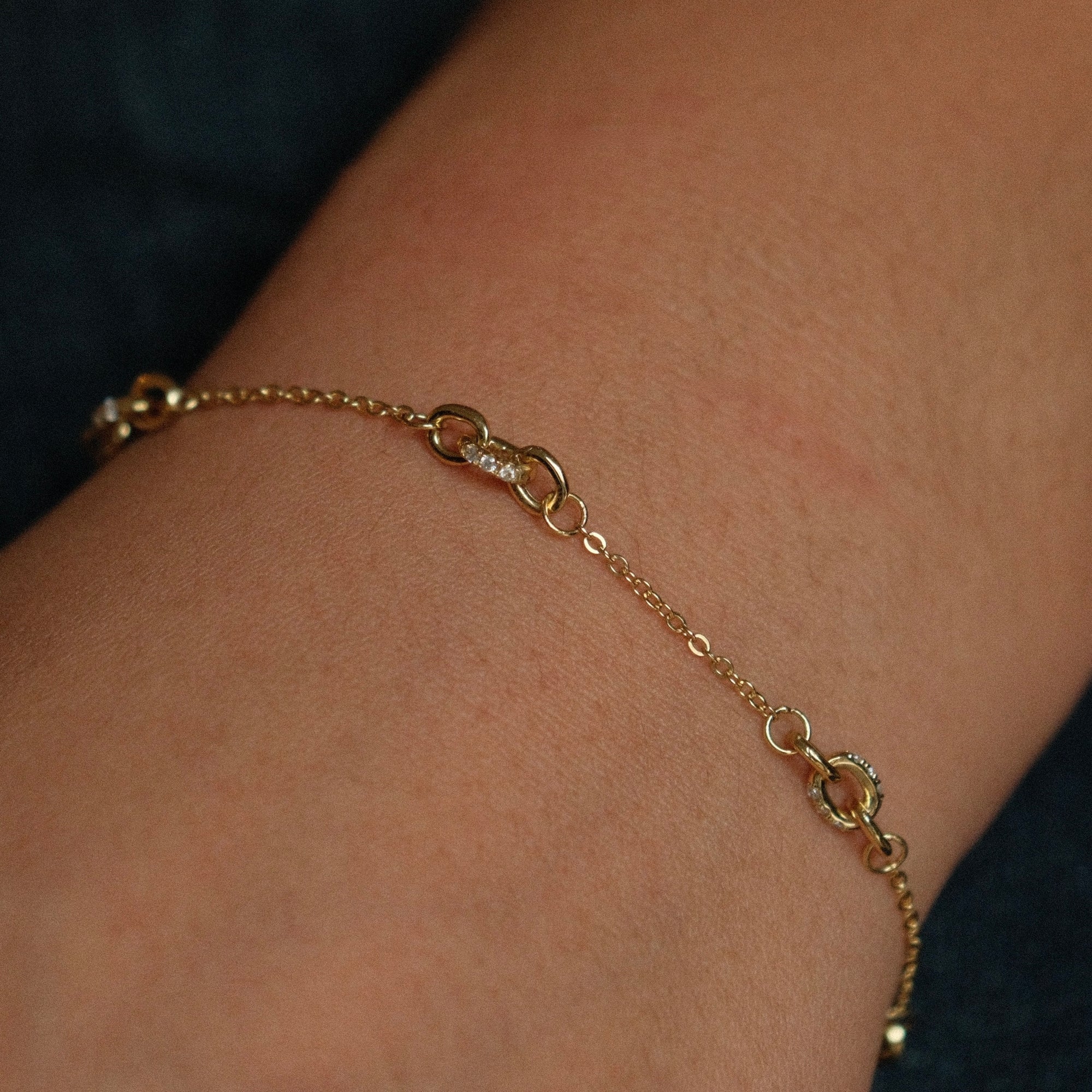 dainty loop bracelet