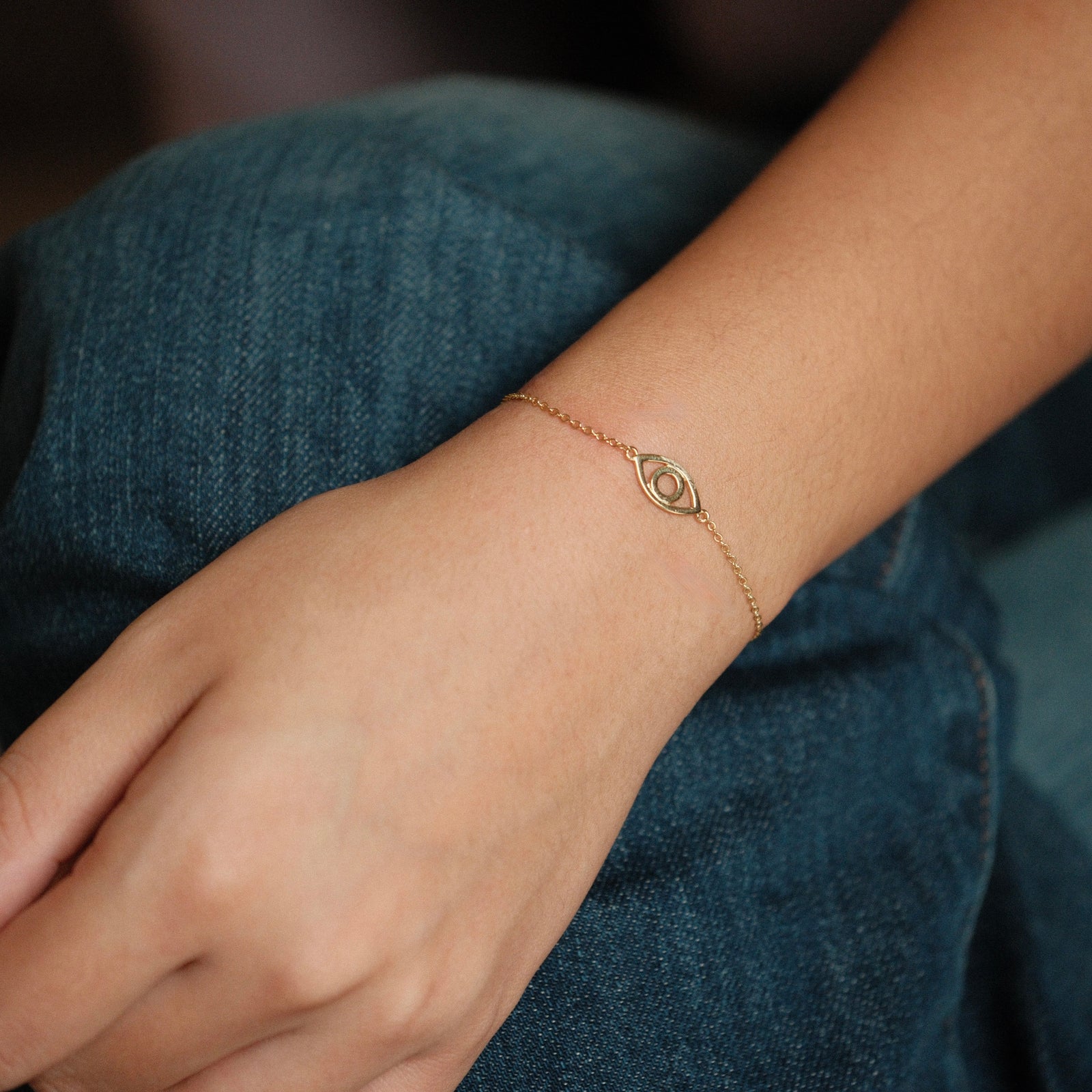 plain eye bracelet