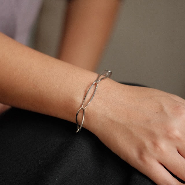 Silver Breeze Twist Bracelet