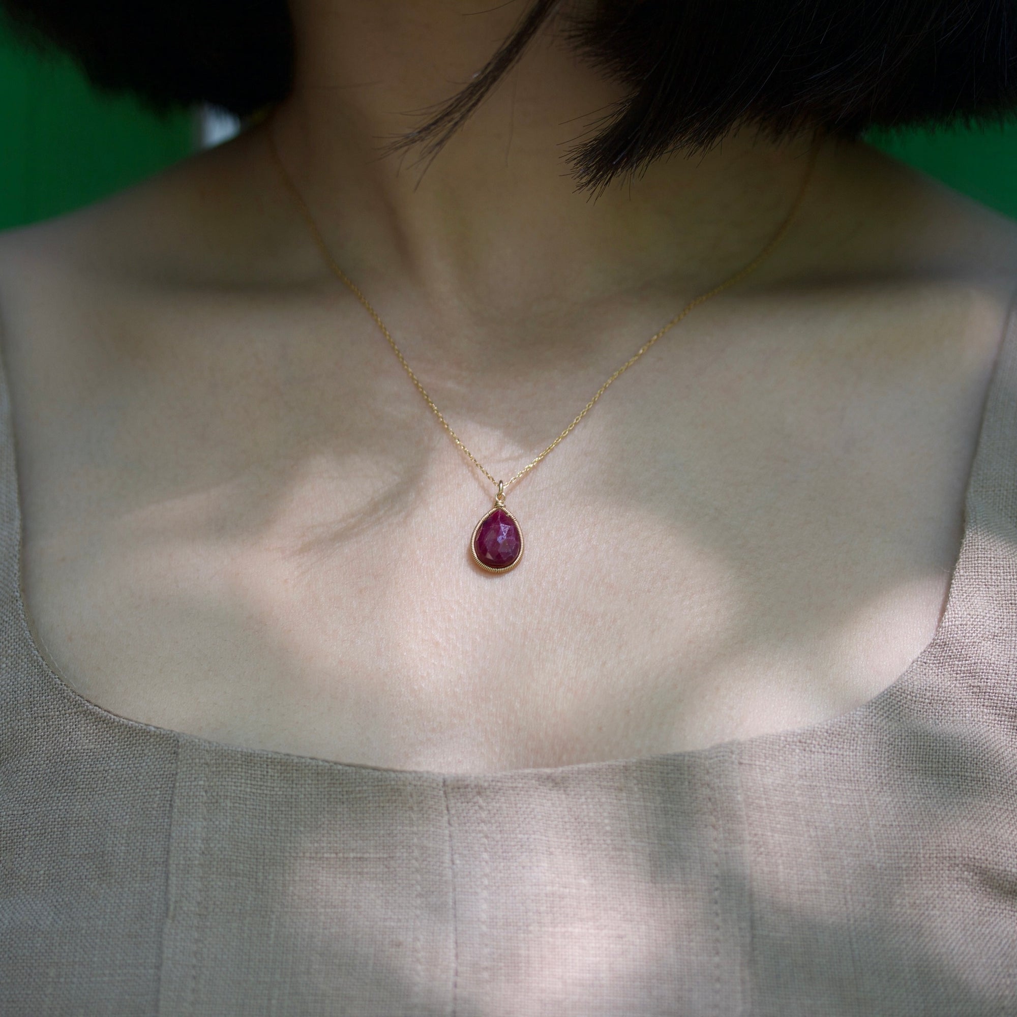 Lina - Ruby drop necklace