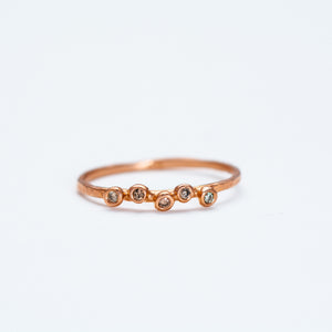 Lio + Linn - Feeling Ring with 5 Champagne Diamond