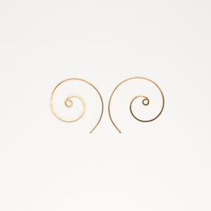 Jessica Decarlo - Medium swirl earrings