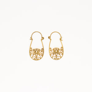 Dream Mullick - Small Fresh Flower Earrings