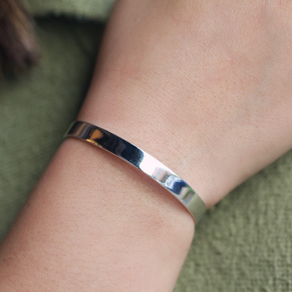 NSC - Plain gold cuff bracelet