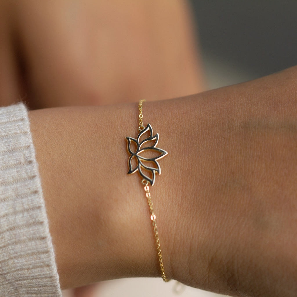 Lotus bracelet