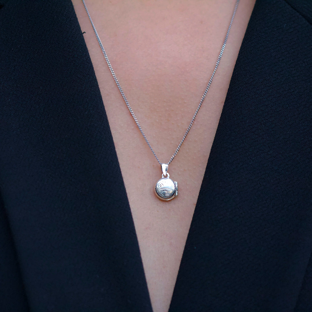 Mini round locket