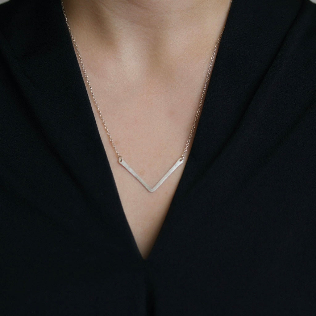 EF Collection Diamond Mini Chevron Necklace - 14K Gold | Garmentory