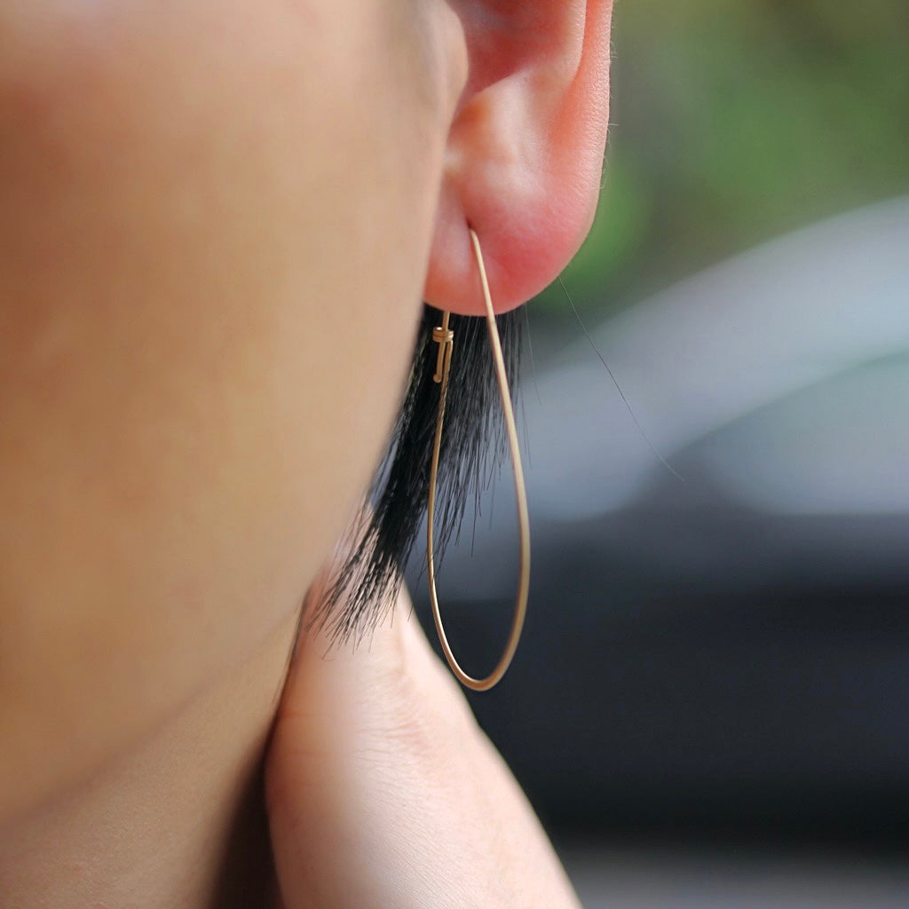 Teardrop dainty hoops